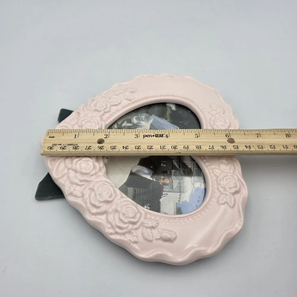 Vtg Pale Pink Heart Shaped & Roses Ceramic Picture Frame 4x4